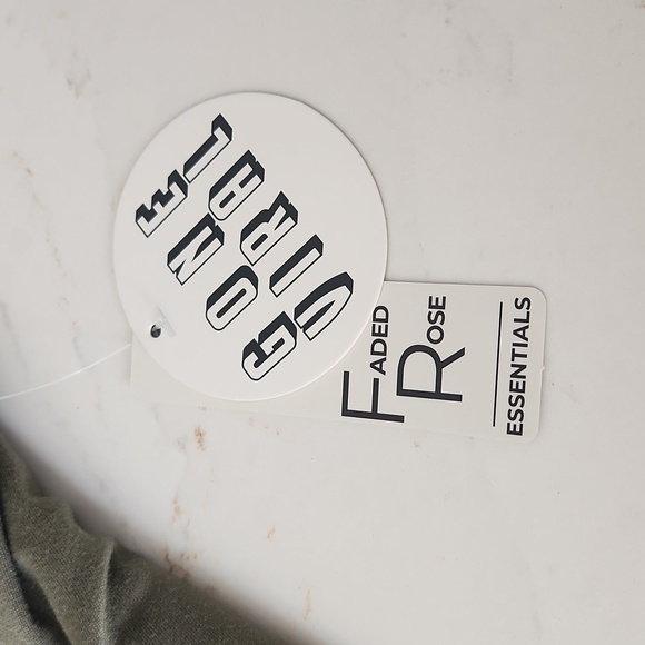 Faded Rose NWT - Picture 2 of 5